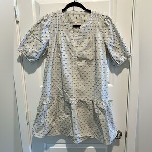 NWT Loft Drop-Waist Dress, Cream/Beige  Stripes with Navy Dot Pattern Size Small